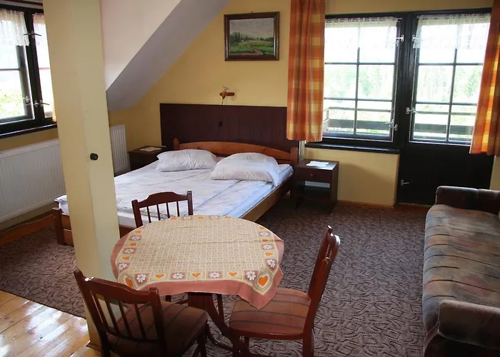 Dworek Sylwia בית אירוח